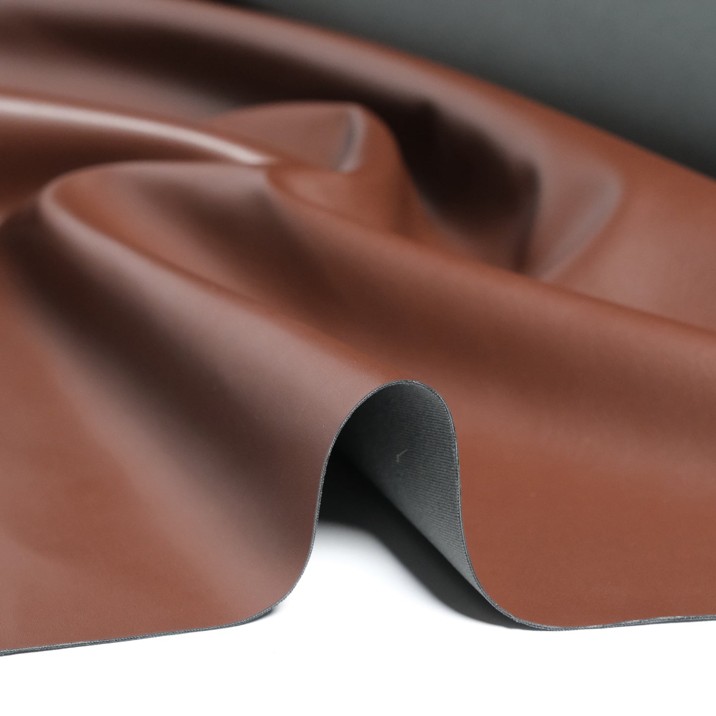 Cuir de Raisin Vegea®